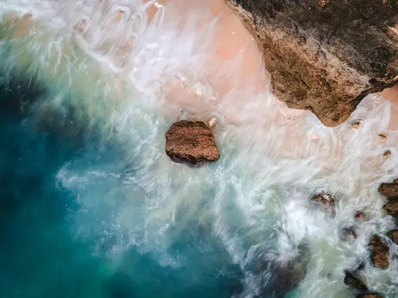 Cover Image for Capturing Coastal Beauty: Tips for Aerial Beach Photography