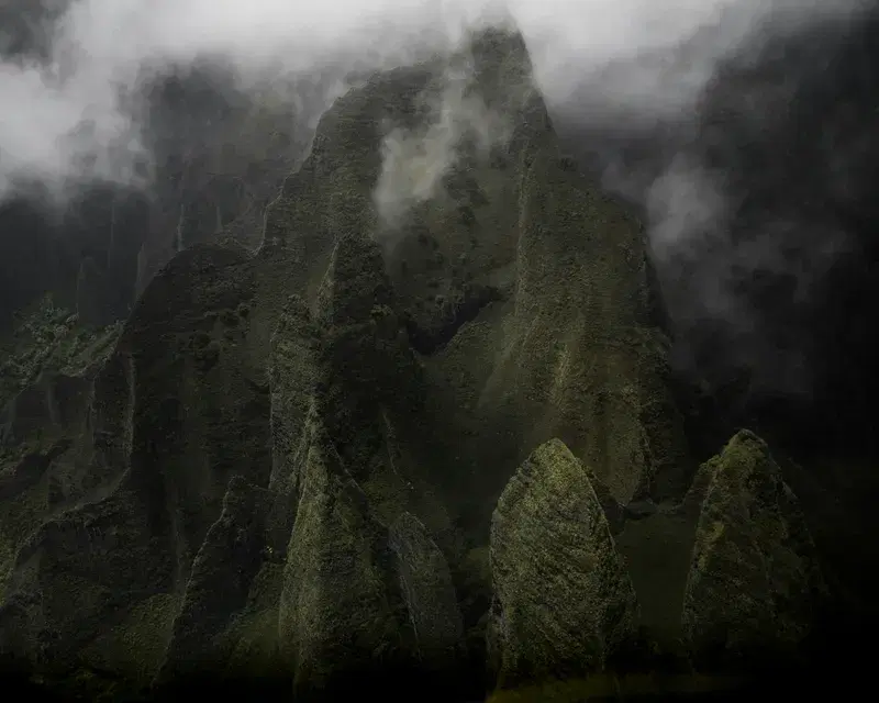 Cover Image for Capturing the Majestic Mountains: Tips and Techniques