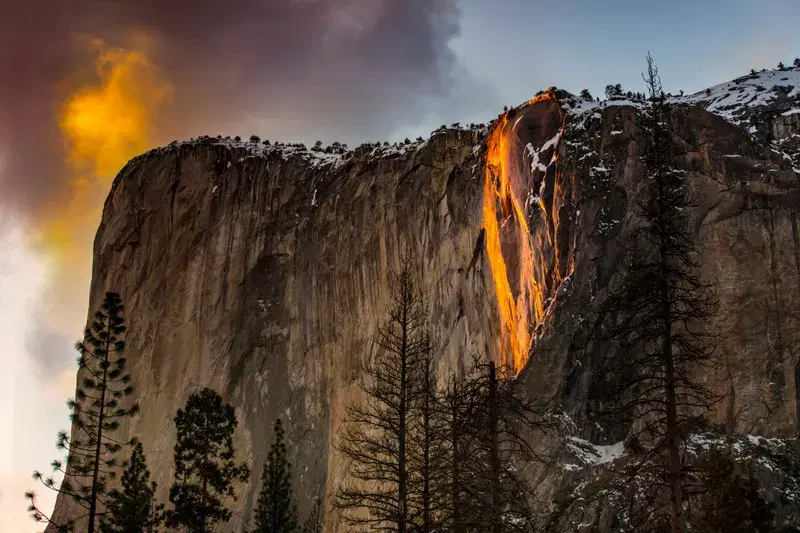 Cover Image for Capturing the Majesty of Lava: Tips for Photographers