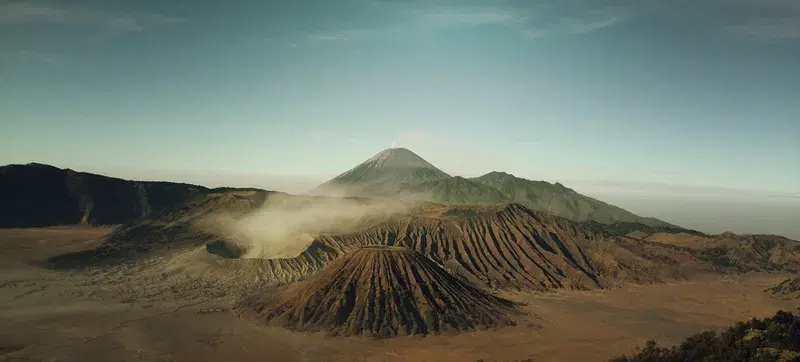 Cover Image for Capturing the Majesty of Volcanoes: Tips for Photographers