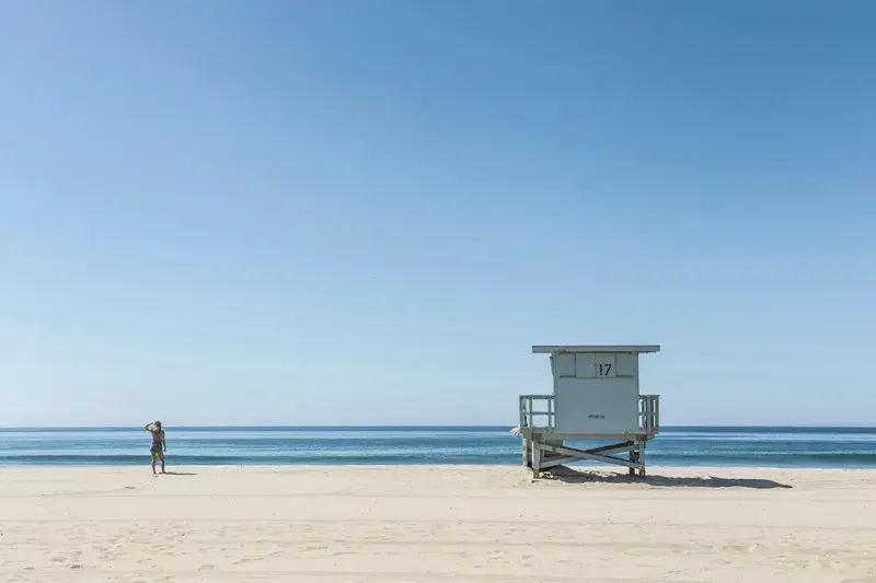 Cover Image for Capturing the Perfect Beach Sunset: Tips for Photographers