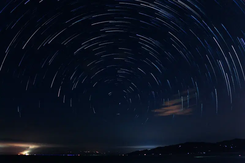 Cover Image for Mastering Star Trail Photography: Tips for Capturing Celestial Beauty