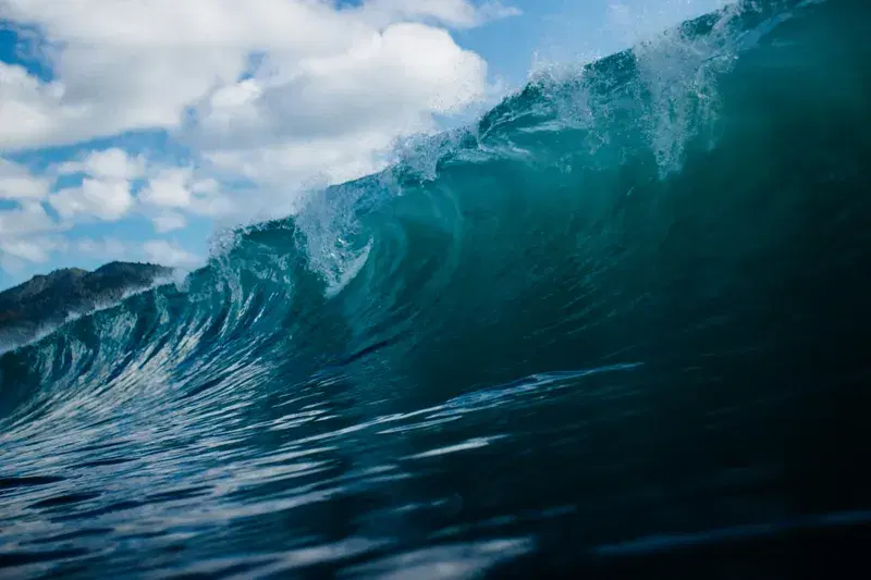 Cover Image for Mastering Time Lapse Photography: Capturing the Power of Ocean Waves